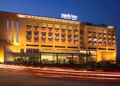 Park Inn by Radisson Gurgaon Bilaspur - Gurgaon - Building