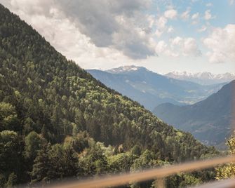 Hotel Berghang - Collepietra/Steinegg