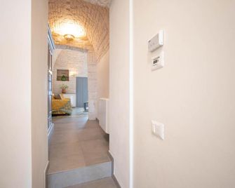 Wepuglia - Marconi 18 - Alberobello - Pasillo