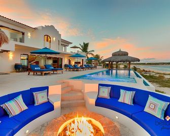 Villa Bahia de los Frailes by Cabo Villas - Los Frailes - Pool