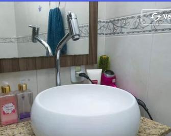 Apartment with access to the main roads of SP 15 min from Congonhas Airport - São Paulo - Baño