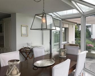 Elegantly furnished lake property near Zürich - Pfäffikon - Dining room