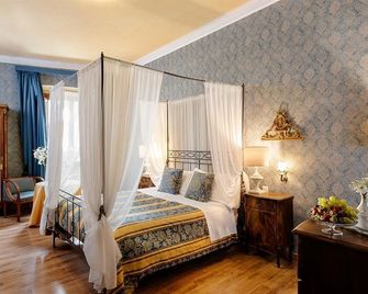 Hotel Palazzo dal Borgo - Florence - Bedroom