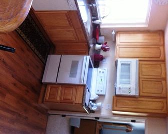 Romantic Get-A-Way close to nature. - Murphys - Cocina