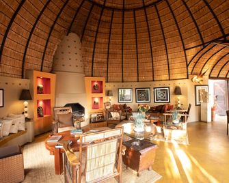 Hoyo Hoyo Safari Lodge - Clare