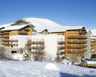Hôtel et Spa l'Eclose by Odalys - Huez - Edificio