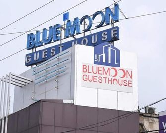 Nu Blue Moon Guest House - Howrah - Edificio