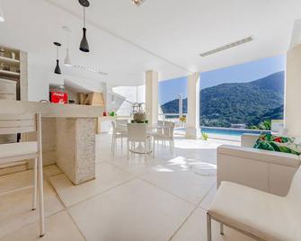 Luxobrasil #rj73 Mansion Joá 04 Suites View Pedra Da Gávea Vacation Rentals - Rio de Janeiro