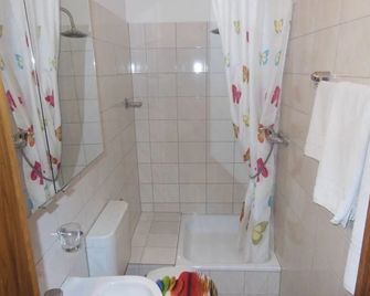 Kampgens Hof - Mülheim - Bathroom