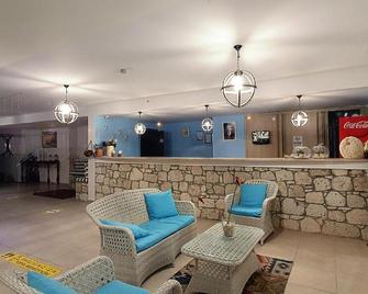 Bartu Otel - Cesme - Recepce