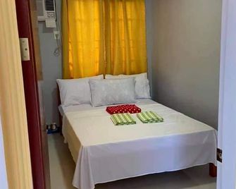 La Fela Pension House - Oslob - Ložnice