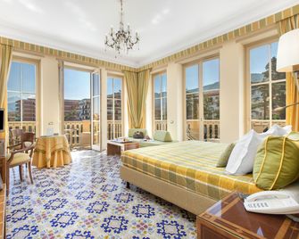 Hotel Antiche Mura - Sorrent - Schlafzimmer
