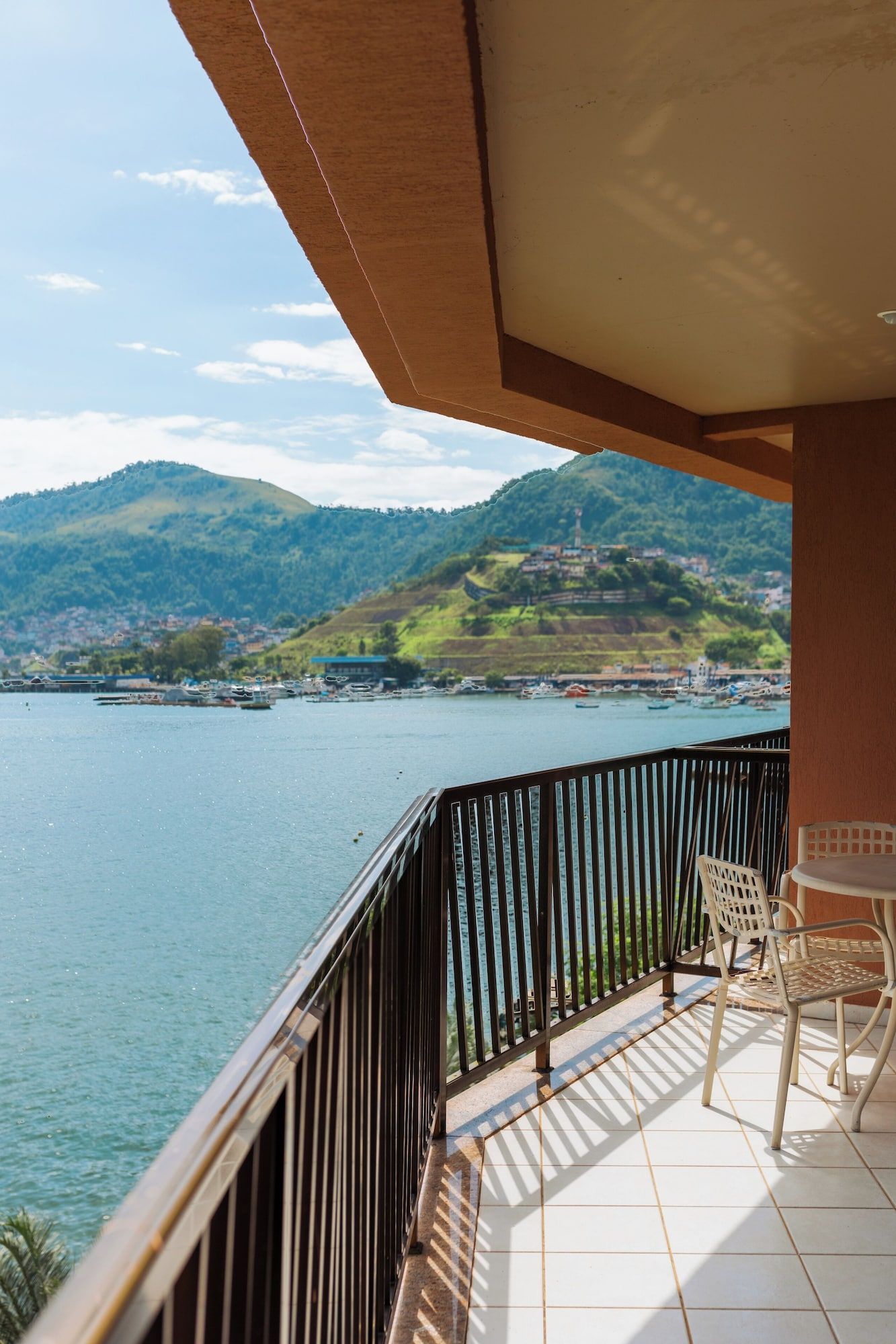 Hotel Nacional Inn Angra dos Reis - אנגרה דוס רייס - מרפסת