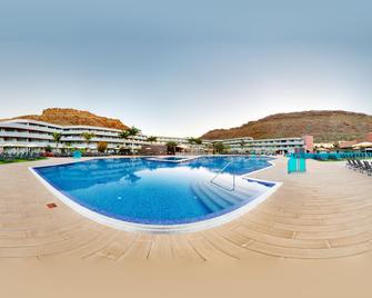 Radisson Blu Resort & Spa, Gran Canaria, Mogan - Puerto de Mogan - Piscina