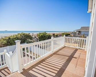 Brice Is Right 4 Bedroom Home by RedAwning - Supply - Balcony