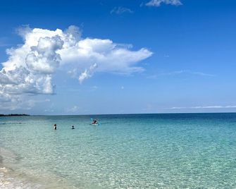 Studio Coral Beach Bahamas - Freeport - Strand