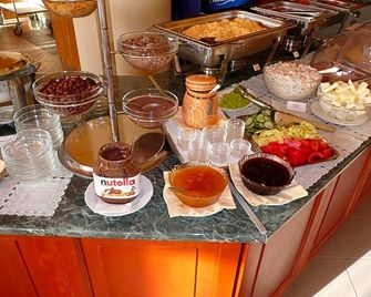 Hotel Ovit - Keszthely - Buffet