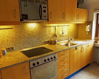 Ferienwohnung am Weyer - Золінген - Кухня