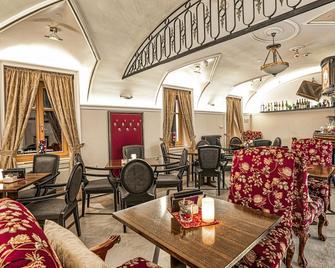 Arbia Dorka Heritage Palace - Varaždin - Restaurant