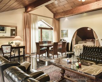 Hotel-Restaurant Barbarossahof - Kaiserslautern - Lounge