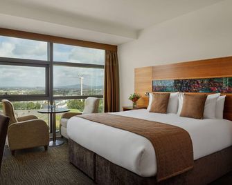 The Gateway Hotel - 鄧多克