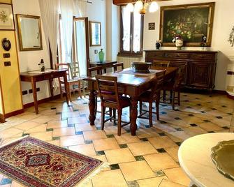 Villa ai Ronchi - Gavardo - Comedor