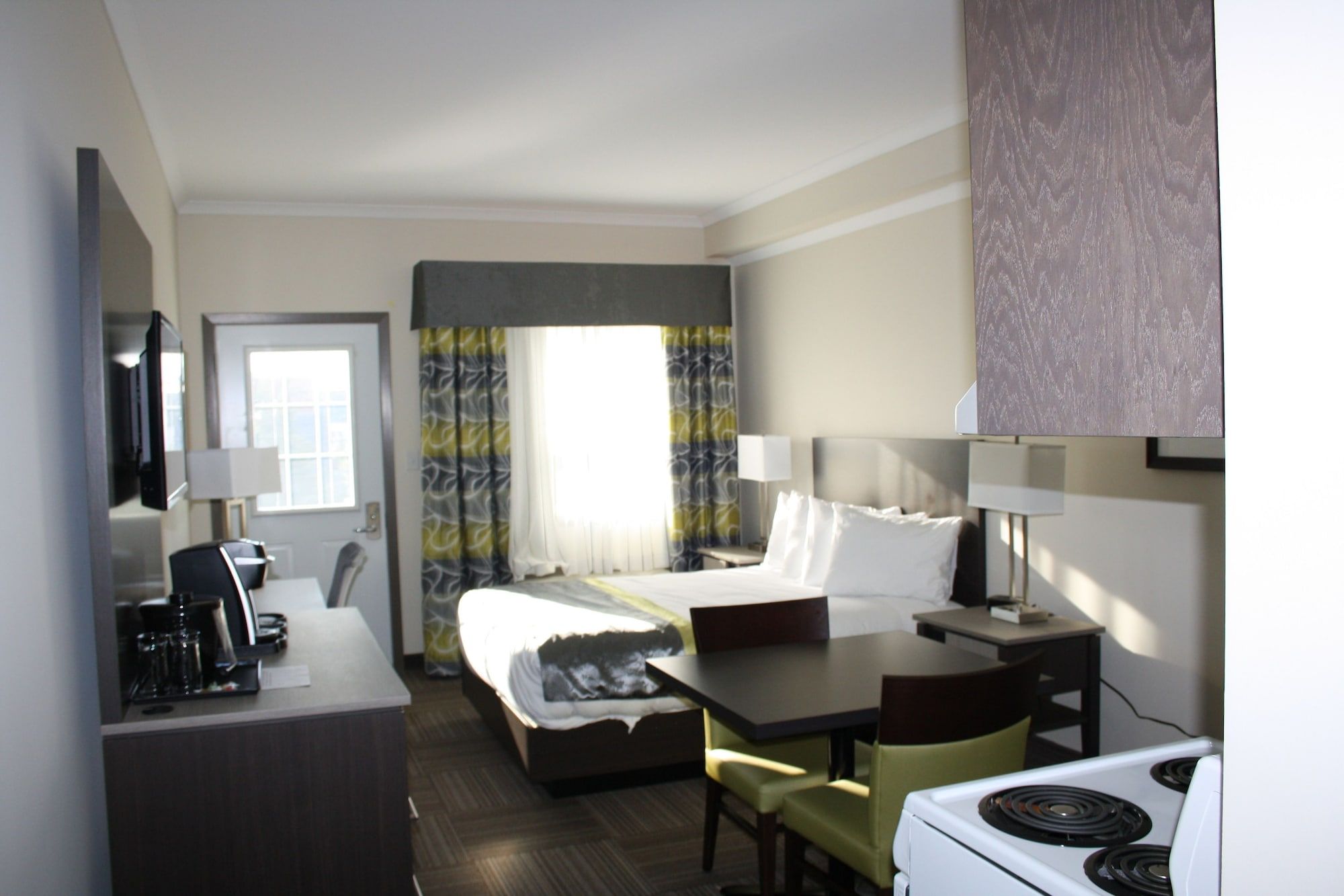 Crossroads Inn & Suites - סנט ג'ונס - חדר שינה