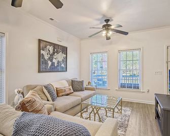 Cam's Retreat on Apple Street - Charleston - Sala de estar