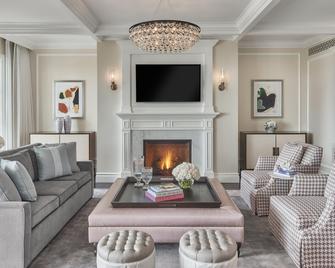 Rosewood Miramar Beach - Santa Barbara - Living room