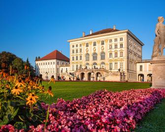 Parkhotel Obermenzing - Munchen - Bygning
