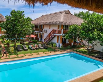 Scent of Green Papaya - Panglao