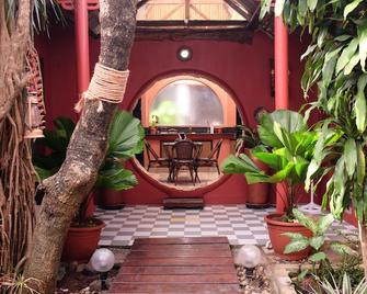 Unique Beach Villa in White Beach Boracay- Perfect for your getaway - Malay - Innenhof