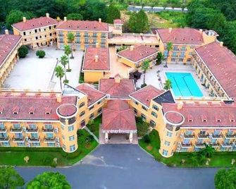 Barbizon Vacation Resort - Hangzhou - Building