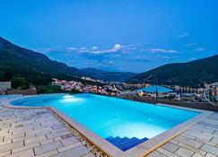 Apartments Villa Arcadia - Dubrovnik - Zwembad