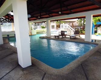 Ocean Bay Beach Resort - Dalaguete