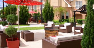 Residence Inn by Marriott San Antonio Airport/Alamo Heights - San Antonio - Innenhof