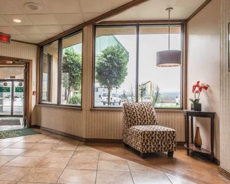 Quality Inn Hermitage South - Hermitage - Lobby