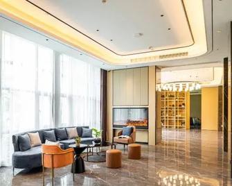 Country Inn & Suites by Radisson Kunming Changshui International Airport - Kunming - Reception
