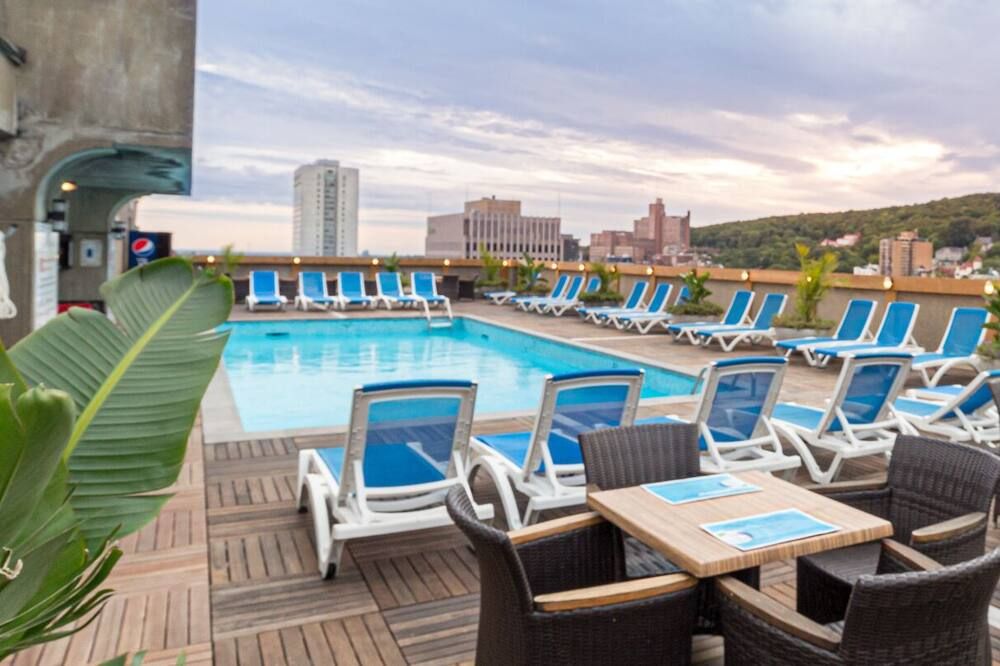 Hotel Le Cantlie Suites thumbnail 2