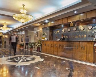 Puma Imperial Hotel - Ulaanbaatar - Front desk