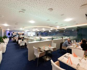 OC Panorama - Velké Meziříčí - Restaurante