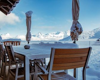 Sweet & Cosy Chalet in the heart of the Swiss Alps - Troistorrents - Innenhof