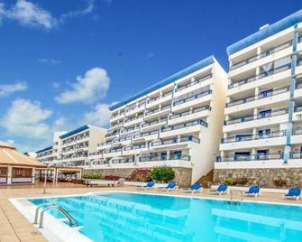 Modern Designer Apartment Taurito - Taurito - Building
