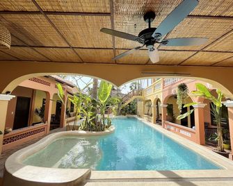 Mi Nhon Em Hotel Muine - Phan Thiet - Pool