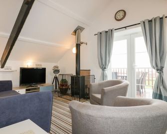 The Blue House - Tintagel - Living room