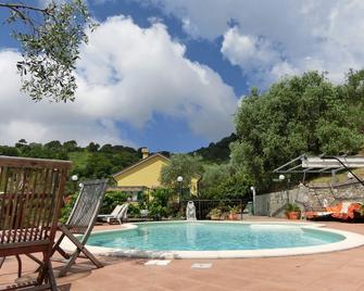 B&B Villa Rosetta - Moneglia - Pool