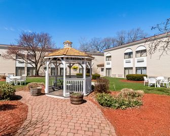 Clarion Inn North Haven - New Haven North - North Haven - Edificio