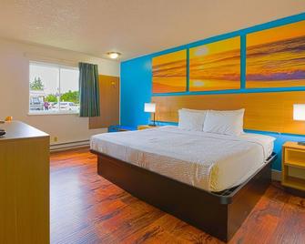 Coastal Inn By OYO Lincoln City - Oregon Coast Hwy - Lincoln City - Bedroom