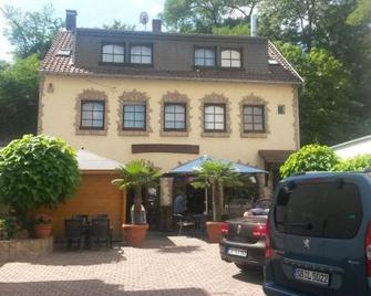 Hotel Zur Klause - Saarbrücken - Gebouw