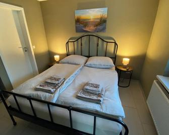 Kleiner Bungalow - Grömitz - Schlafzimmer